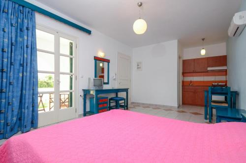 Hotel Fanis – Agia Anna, UT