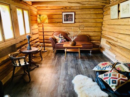 Fojė, Hesla Farm in Golas