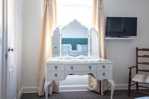 No. 98 Boutique Hotel - image 9