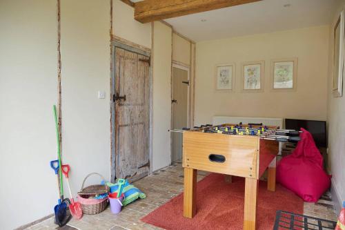Banningham Coach House - image 8
