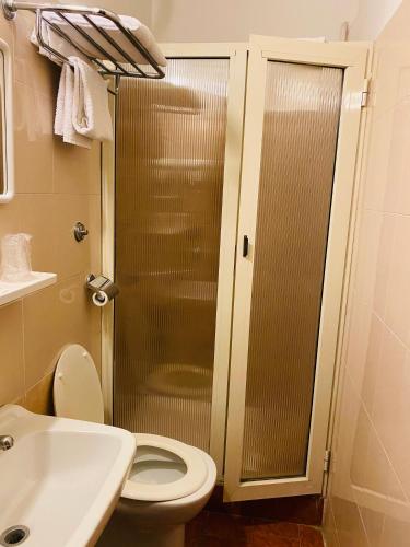 Hotel Ferrari - image 13