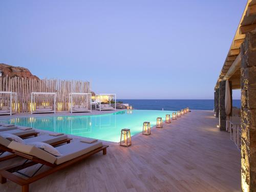Artemis Deluxe Rooms - image 11