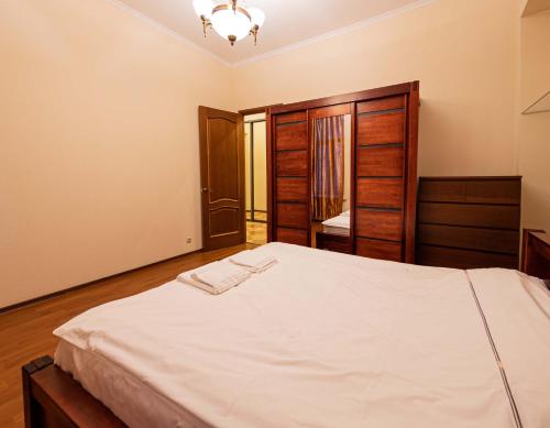Apartment U Kazanskogo Sobora - image 7