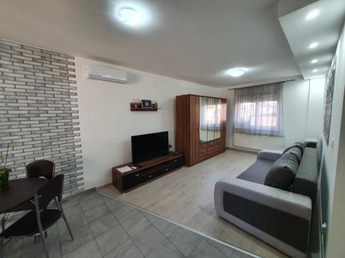 Apartment - Ground Floor image 4