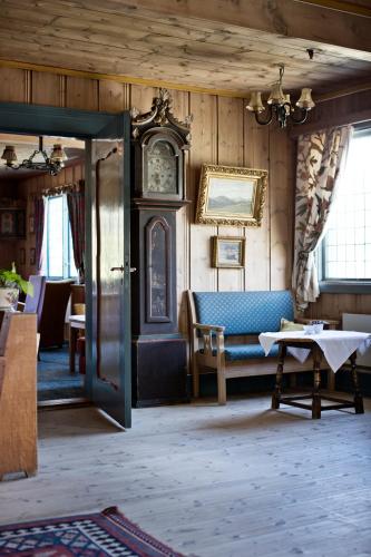 Fossheim Hotel Lom - image 2