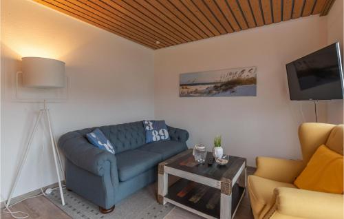 Awesome apartment in Friedrichskoog-Spitze with 2 Bedrooms and WiFi