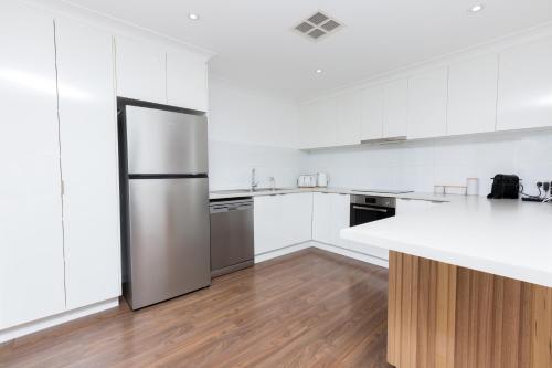 Elsie - City Living in a Big Home - Just book it!