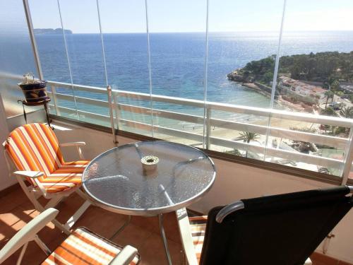2 Bedrooms apartment in front of the sea