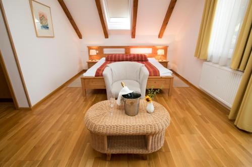 285212621 Art Hotel Kristal