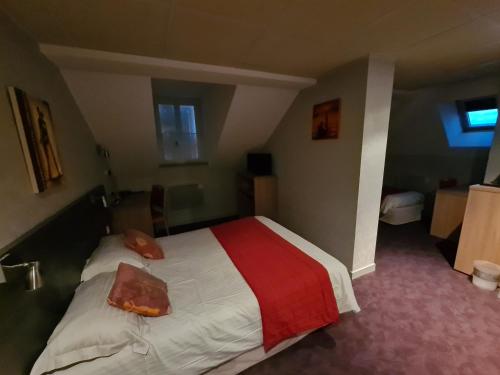 HOSTELLERIE du CANTAL