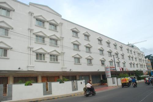 Parijatha Gateway Hotel