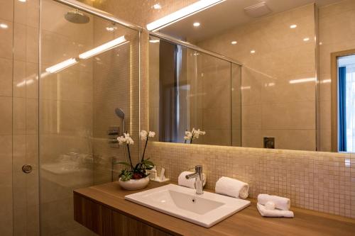 285241916 Zala Springs Golf Resort