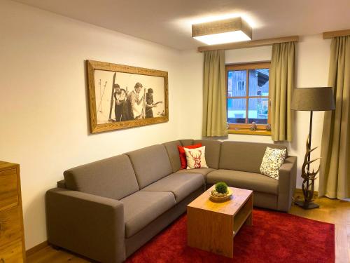 Alpin Residenzen Panoramabahn by Immo-Alpina - main image