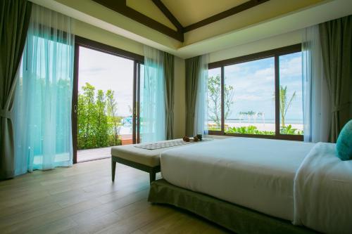 Triple Tree Beach Resort Triple Tree Beach Resort