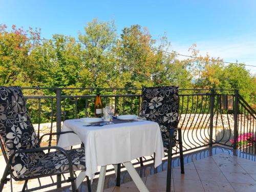  Apartment Radmila - MLK142 by Interhome in Gostinjac