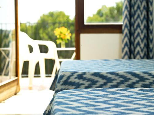 Hostal Condemar The 1-star Hostal Condemar offers comfort and convenience whether youre on business or holiday in Majorca. The property features a wide range of facilities to make your stay a pleasant experience. Ta