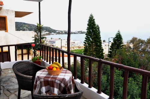  Heliotrope Apartments, Pension in Stalida