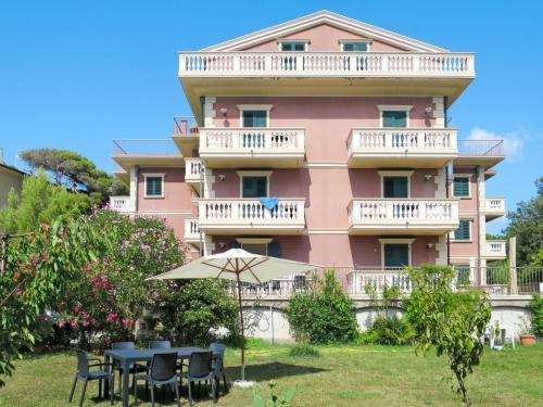  Apartment Villa Casa Marina-3 by Interhome, Pension in Castiglioncello