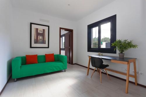 Son Veri Vell - image 4