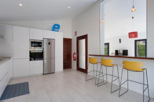 Son Veri Vell - image 2