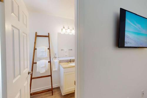 Arlington Park Beautifully Renovated Home - main image