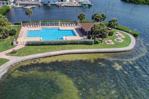 Sunrise Cove - image 11