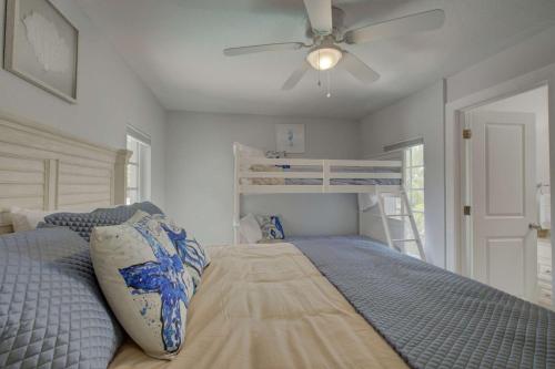 Minorga in Siesta Key Village - image 6