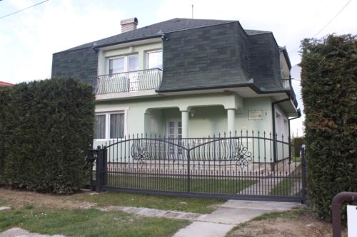 . Cedar Apartment 2