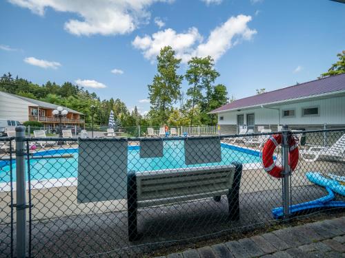 Lake 'N Pines Motel - 전망