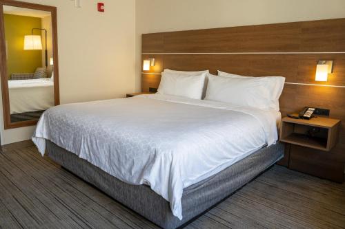 Holiday Inn Express Boston by IHG in Boston, USA