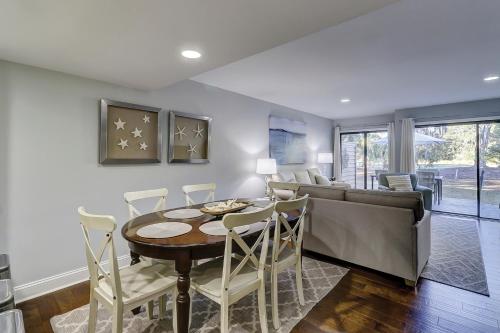 145 Greens 2 BR Shipyard Golf Condo - image 2