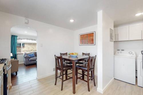 Denver’s Mile High Mountain 2 bedroom with king beds