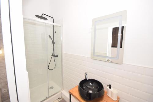 CHIC APPART DESIGN - HYPER CENTRE - TRAMWAY - FREE WIFI - leRelaisdOdile12 - image 2
