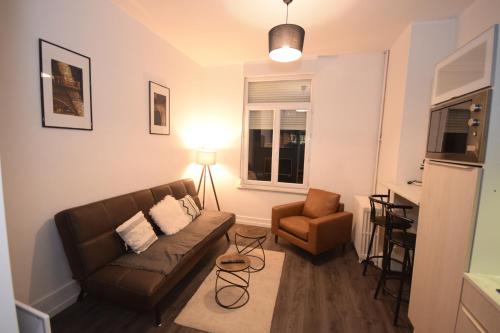 CONFORT APPART - HYPERCENTRE - TRAMWAY - leRelaisdOdile14 in 華朗舍尼