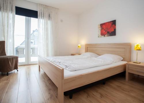 Apartment - Im Hohlen Seifen 10-R - image 3
