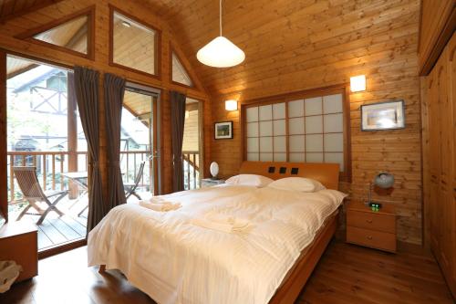 ビッグベアシャレー＆アパート