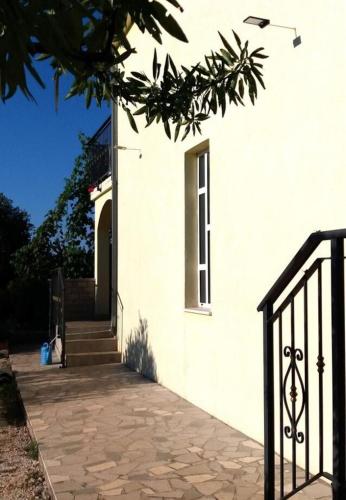 Apartments Ljuba - 200m from beach - image 4