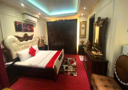 Executive Suite image 2
