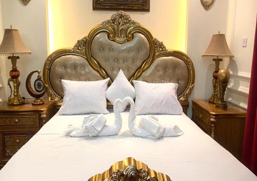 Executive Suite image 3