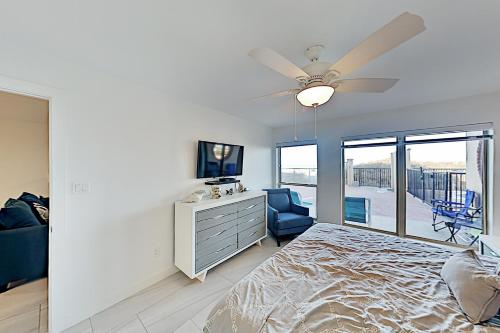 4400 Gulf Blvd Condo Unit 107 - image 9