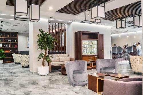 WHITE HILL Hotel - image 2