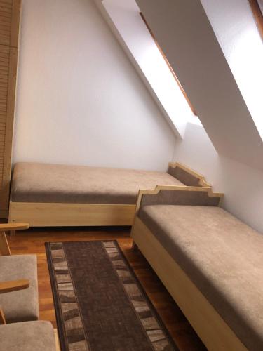 Mol-Ker-Vill Apartment - image 11