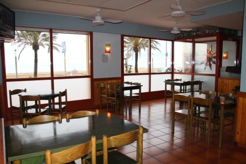 Apartaments El Sorrall - main image