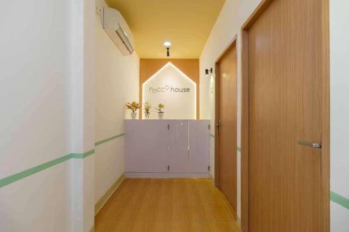 紅多茲酒店@唐格朗皇家公園 RedDoorz @ Taman Royal Tangerang