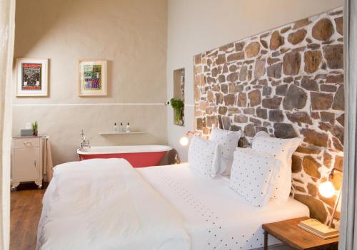 La Grenadine Petit Hotel