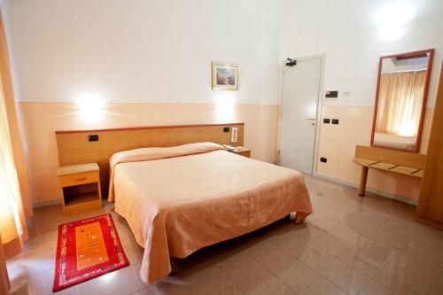 Master Hotel in Castelvetro Piacentino