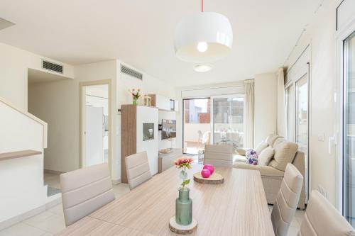 Penthouse Apartment image 10