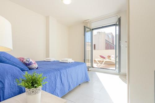 Apart-rent Penthouse Francesc Macia 2000 cerca de la playa y WIFI - image 5