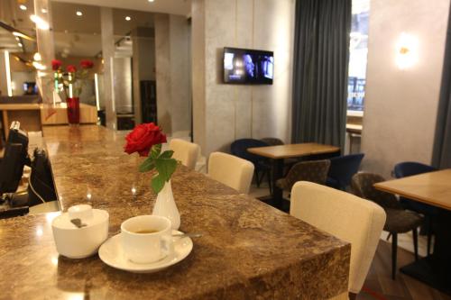 Dynasty Hotel - image 14