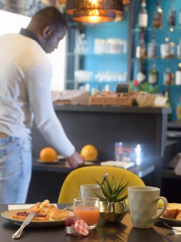 Hotel de Champagne - image 9